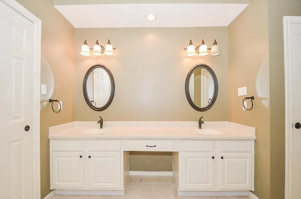 46 Grants Lake Circle Sugar Land, TX 77479