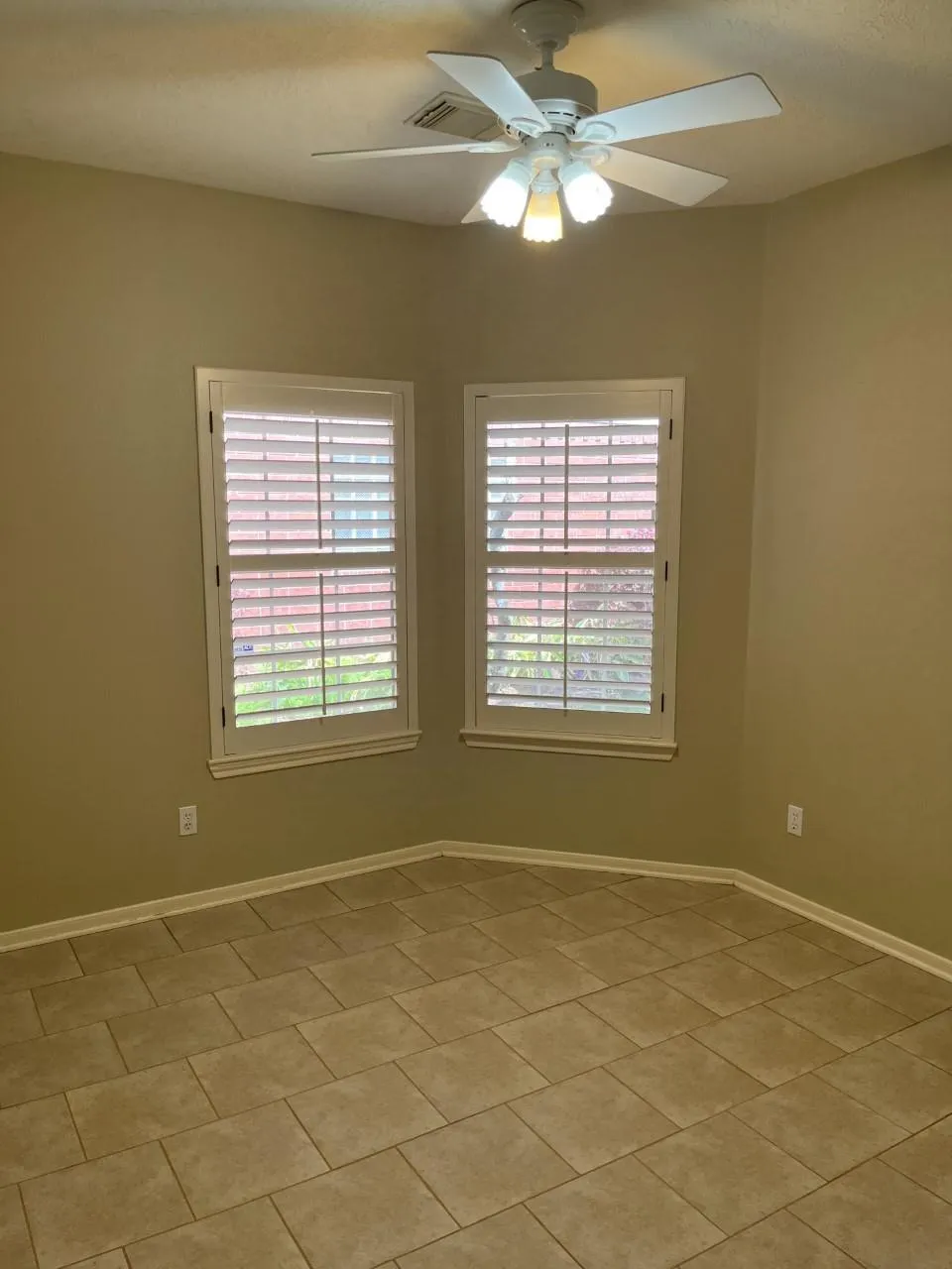 46 Grants Lake Circle Sugar Land, TX 77479