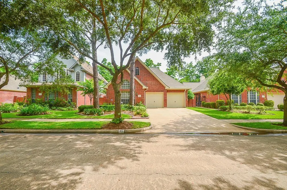 46 Grants Lake Circle Sugar Land, TX 77479