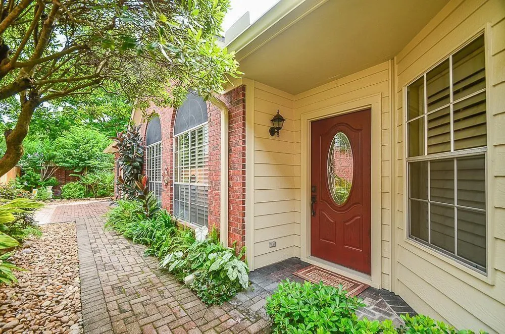 46 Grants Lake Circle Sugar Land, TX 77479