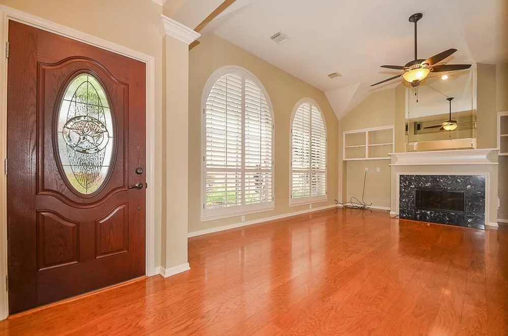46 Grants Lake Circle Sugar Land, TX 77479