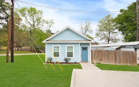 16830 Balmoral
