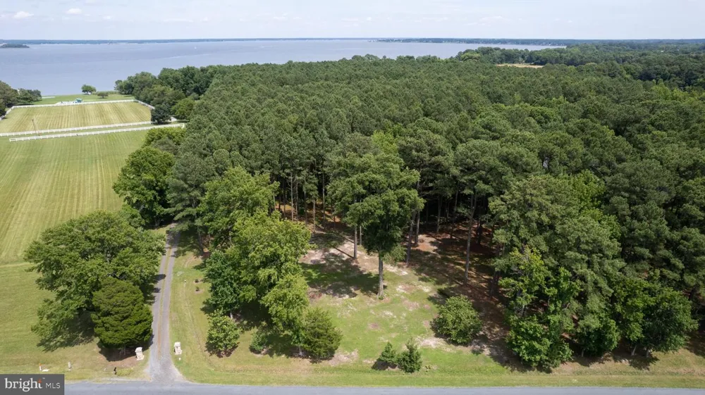 HORNS POINT ROAD Cambridge, MD 21613