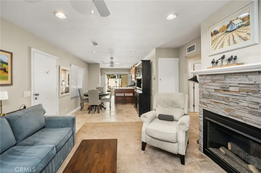 2943 Cottonwood #1 Orange, CA 92865