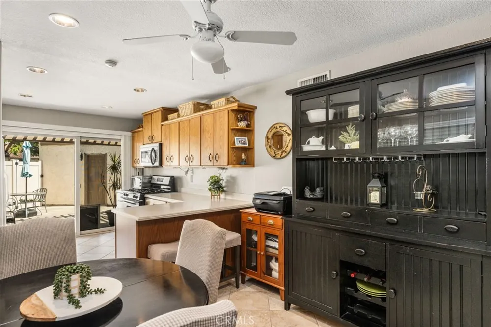 2943 Cottonwood #1 Orange, CA 92865