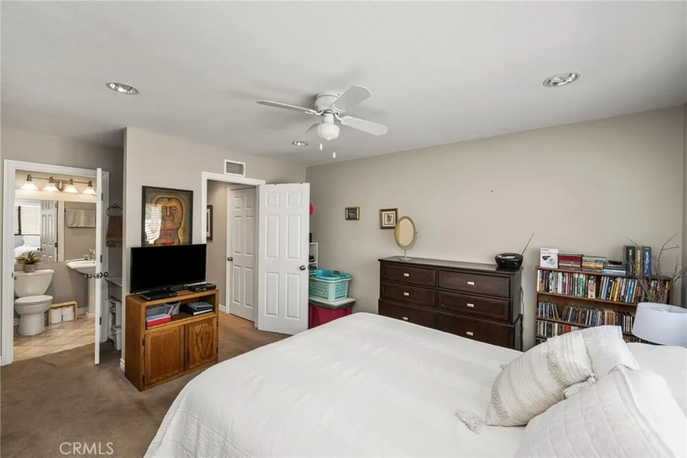 2943 Cottonwood #1 Orange, CA 92865