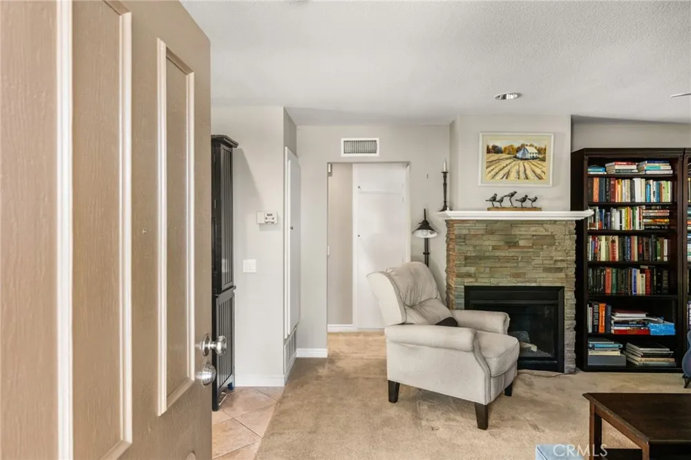 2943 Cottonwood #1 Orange, CA 92865