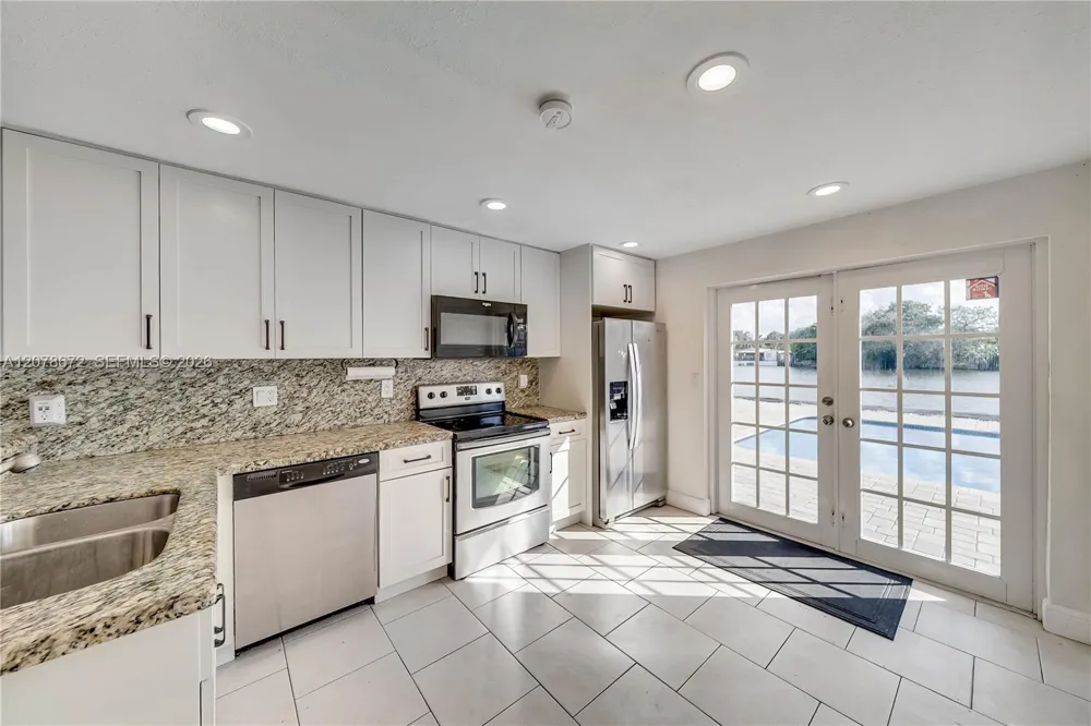 5900 FARRAGUT DR #0 Hollywood, FL 33021