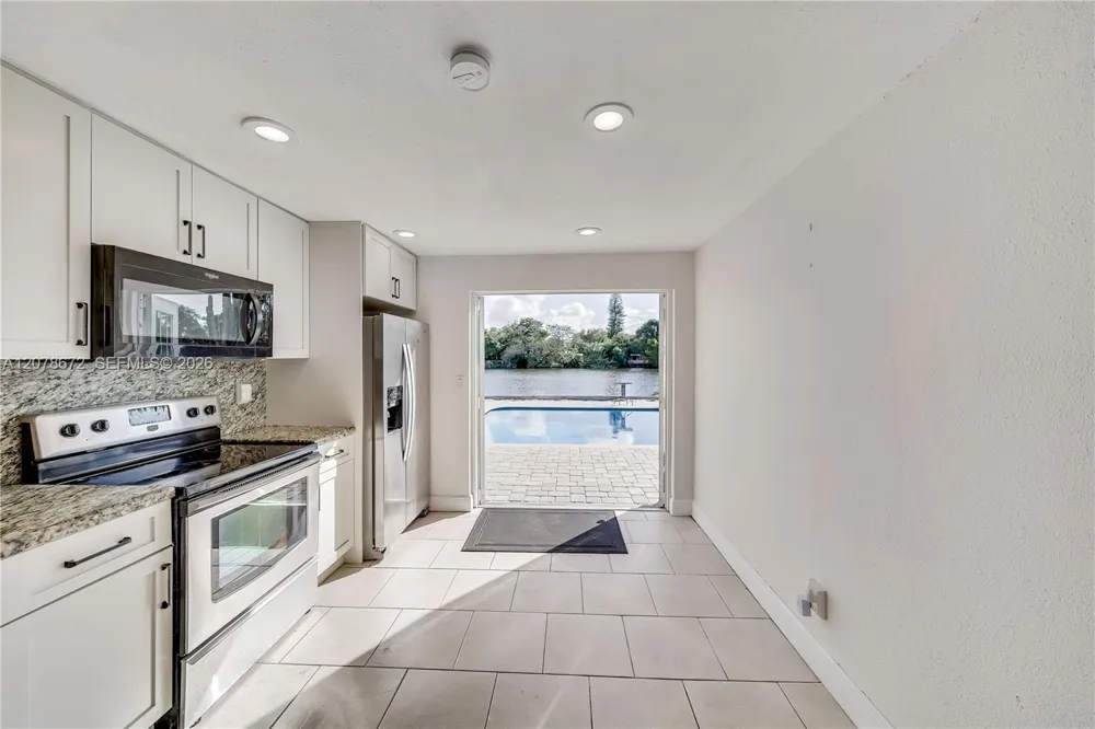5900 FARRAGUT DR #0 Hollywood, FL 33021