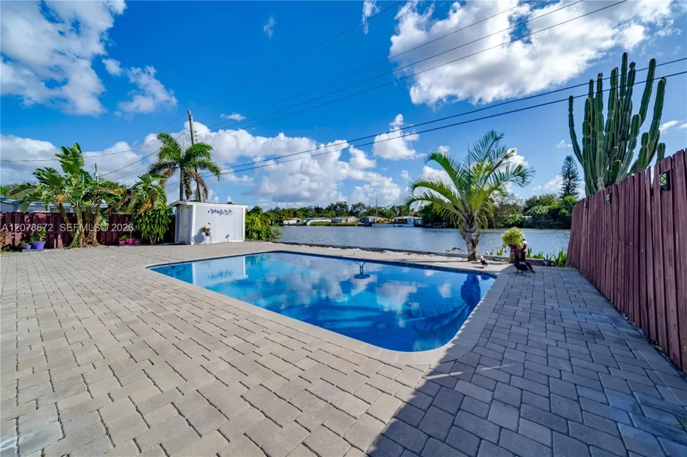 5900 FARRAGUT DR #0 Hollywood, FL 33021