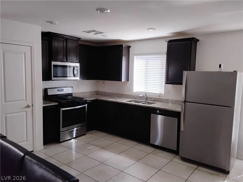 2468 Trumpet Creeper Street Las Vegas, NV 89115
