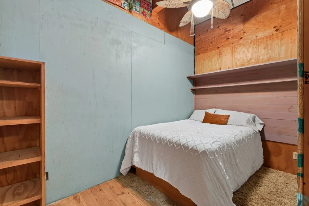 156 Sunshine Mountain Lane Mc Minnville, TN 37110
