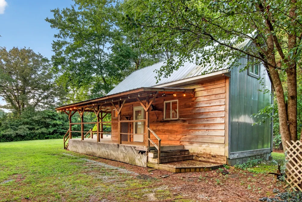 156 Sunshine Mountain Lane Mc Minnville, TN 37110