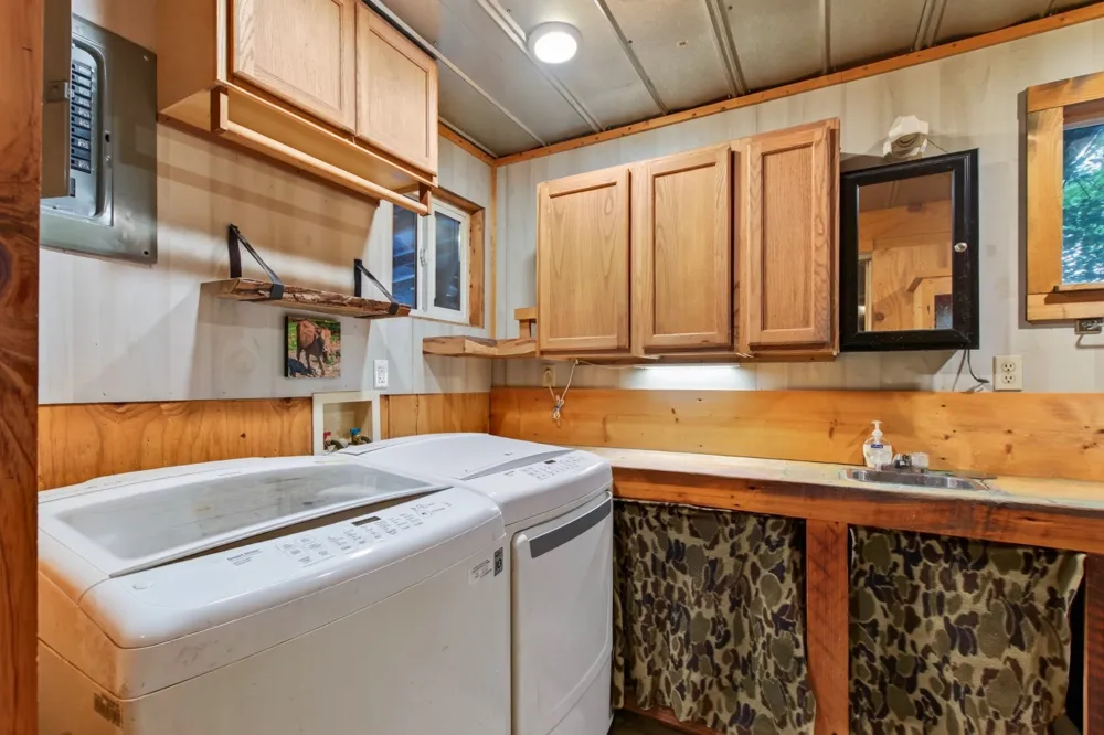 156 Sunshine Mountain Lane Mc Minnville, TN 37110