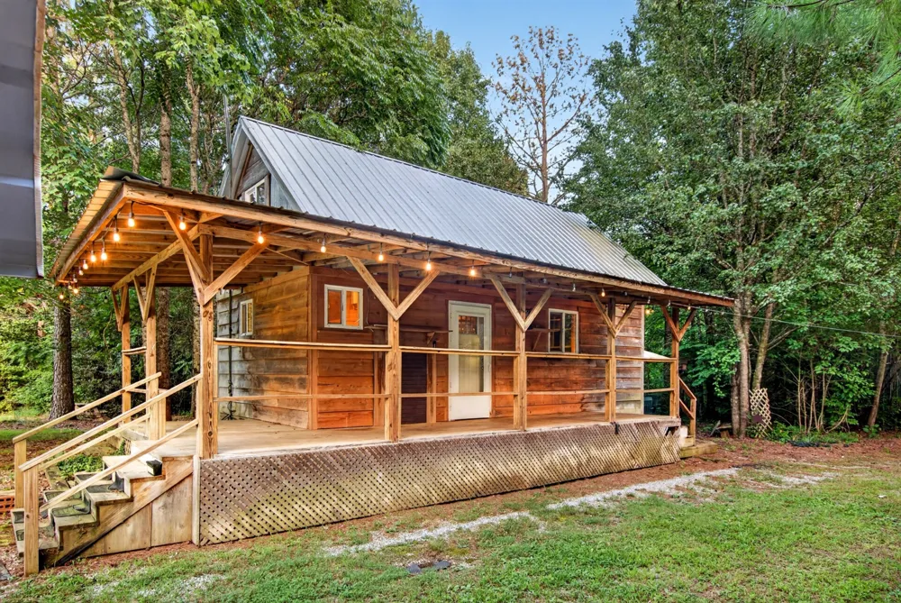 156 Sunshine Mountain Lane Mc Minnville, TN 37110