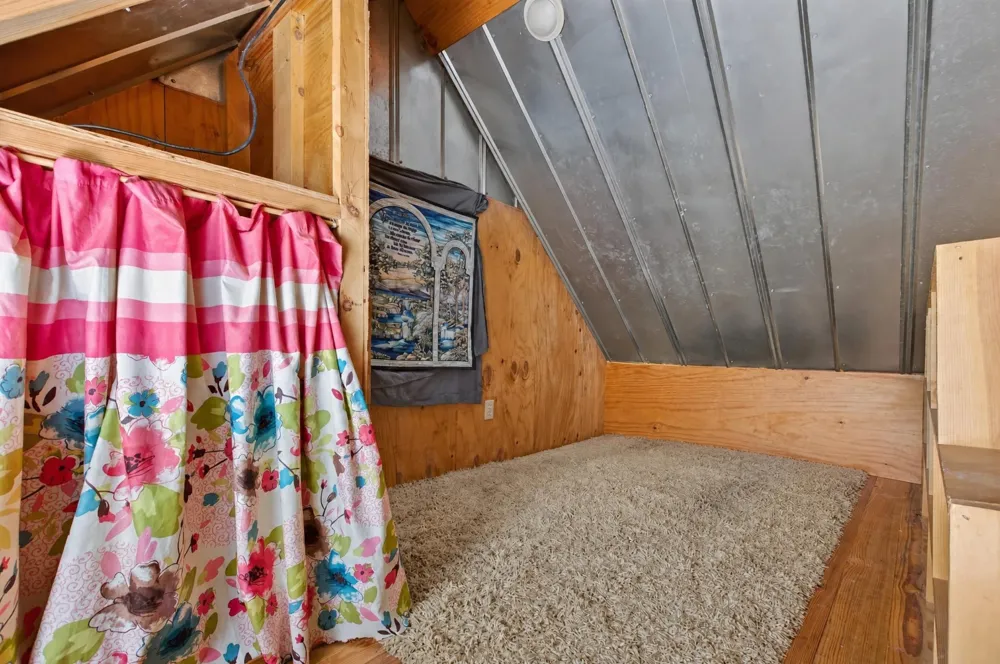 156 Sunshine Mountain Lane Mc Minnville, TN 37110