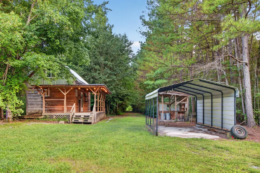156 Sunshine Mountain Lane Mc Minnville, TN 37110