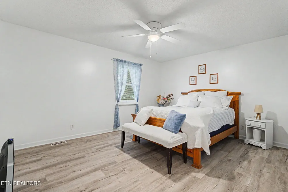 117 Bertha Lane Jacksboro, TN 37757