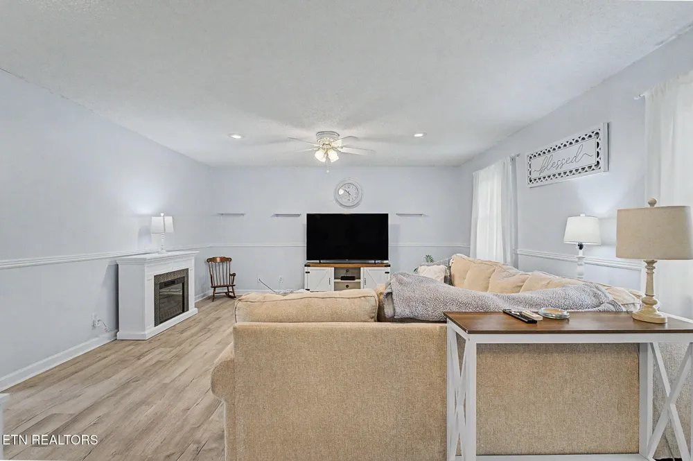 117 Bertha Lane Jacksboro, TN 37757