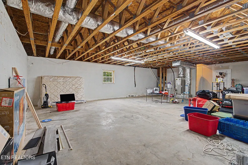117 Bertha Lane Jacksboro, TN 37757
