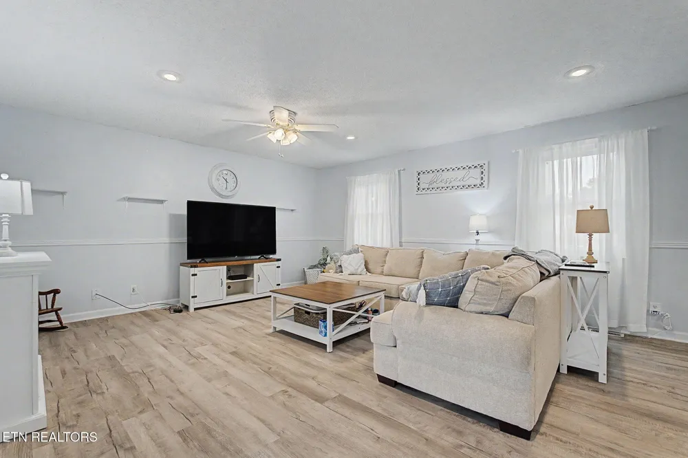 117 Bertha Lane Jacksboro, TN 37757