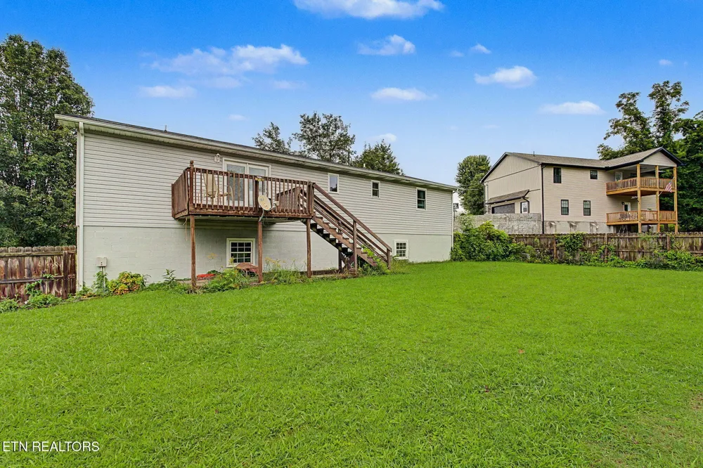 117 Bertha Lane Jacksboro, TN 37757
