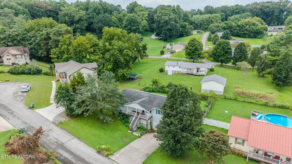 117 Bertha Lane Jacksboro, TN 37757