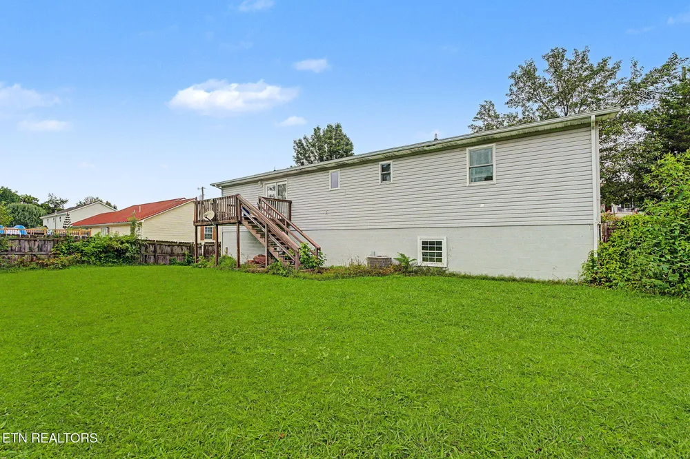 117 Bertha Lane Jacksboro, TN 37757