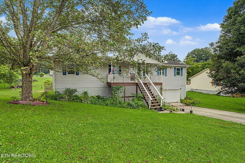 117 Bertha Lane Jacksboro, TN 37757