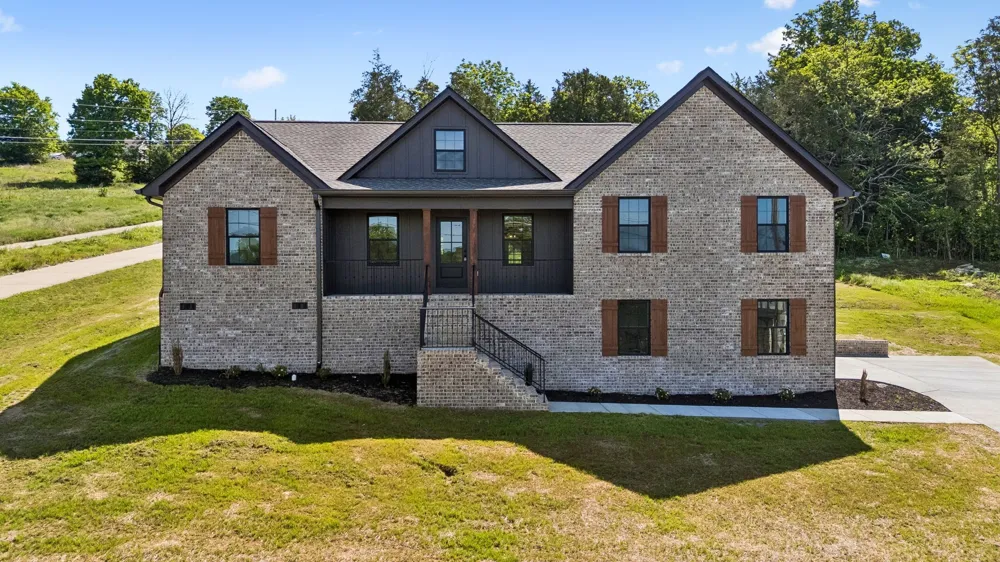 475 Bridle Path Hartsville, TN 37074