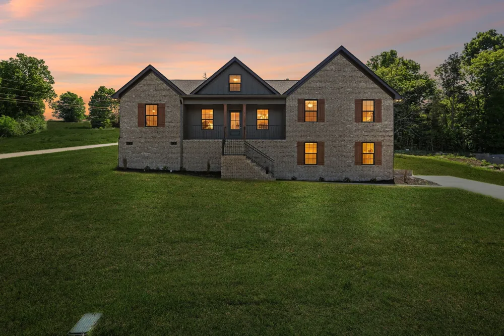 475 Bridle Path Hartsville, TN 37074