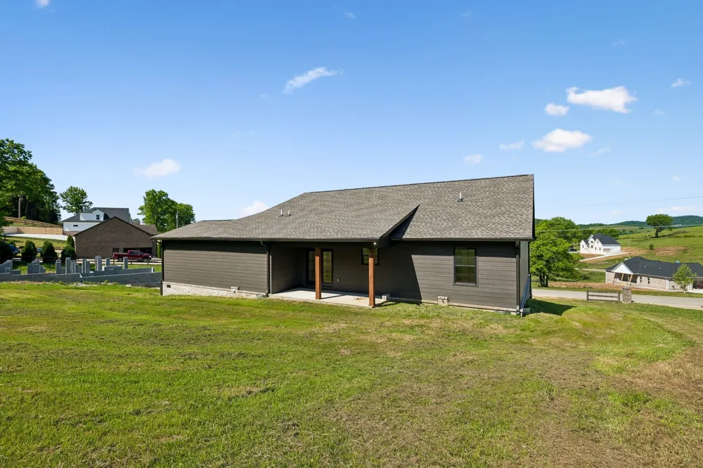475 Bridle Path Hartsville, TN 37074