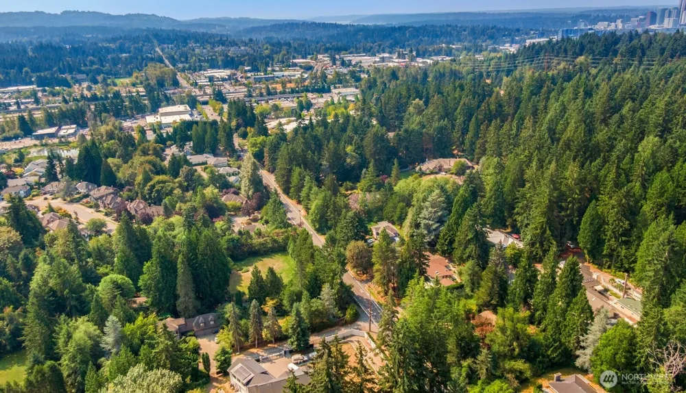 2843 140th Ave NE Bellevue, WA 98005