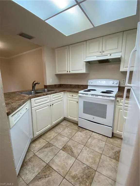 3170 Seasons Way #804 Estero, FL 33928