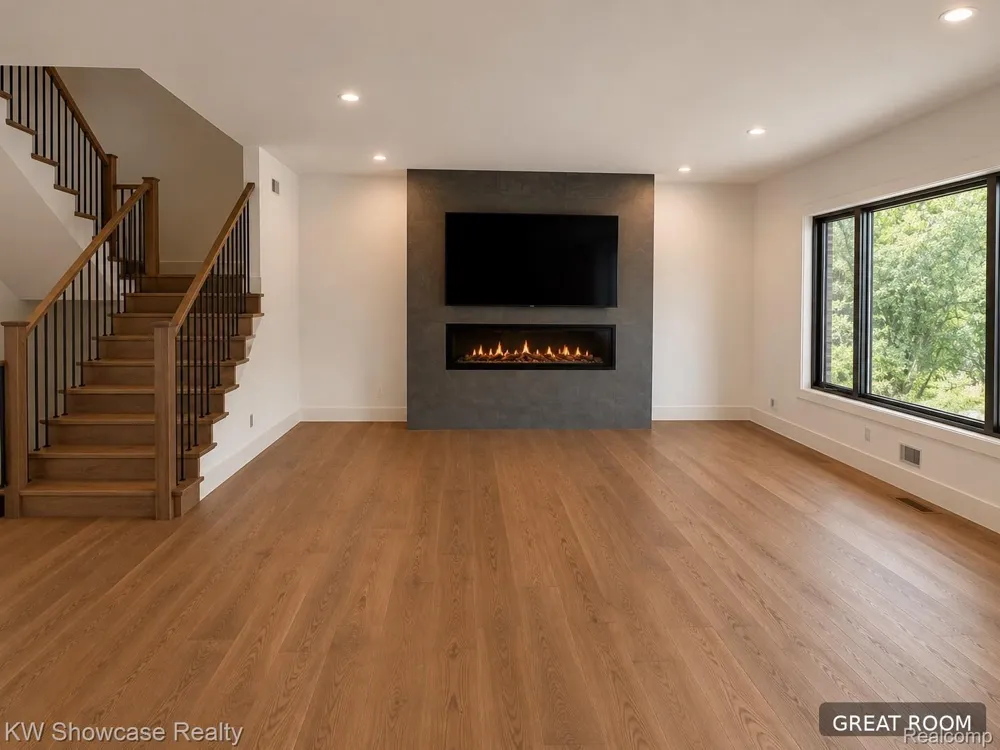 153 Wadsworth Lane Bloomfield Charter Township, MI 48301