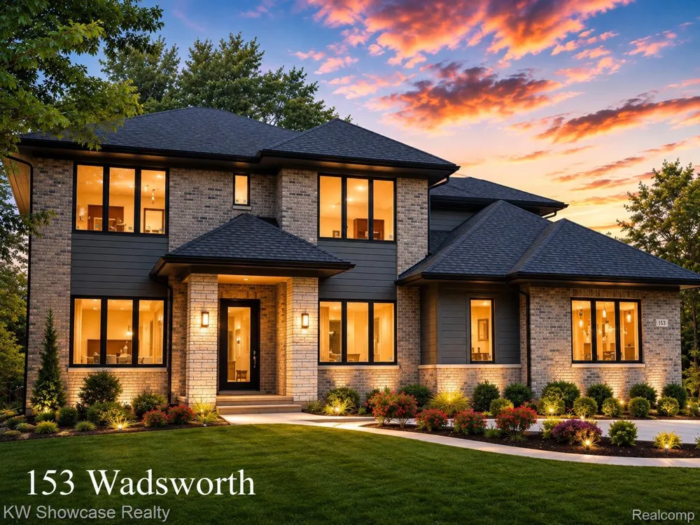 153 Wadsworth Lane Bloomfield Charter Township, MI 48301
