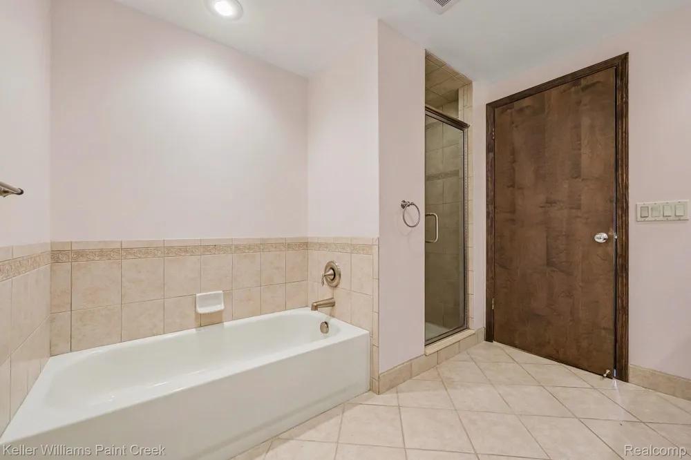 2717 Powderhorn Ridge Road Rochester Hills City, MI 48309