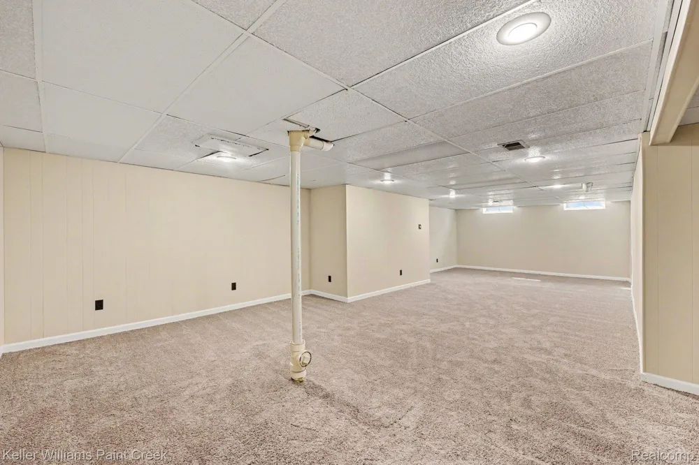 2717 Powderhorn Ridge Road Rochester Hills City, MI 48309