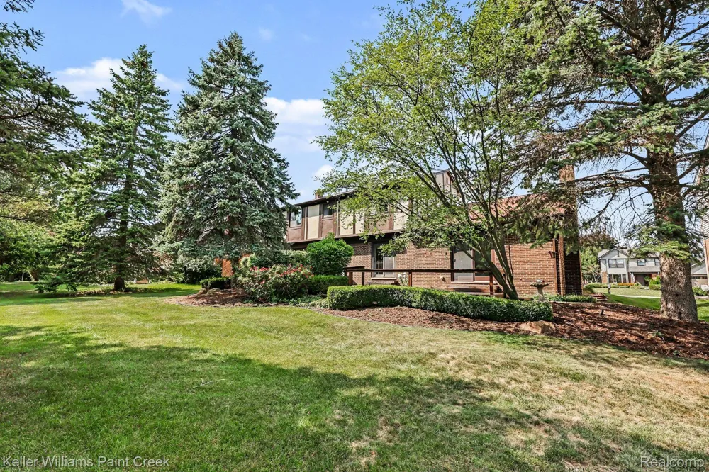 2717 Powderhorn Ridge Road Rochester Hills City, MI 48309