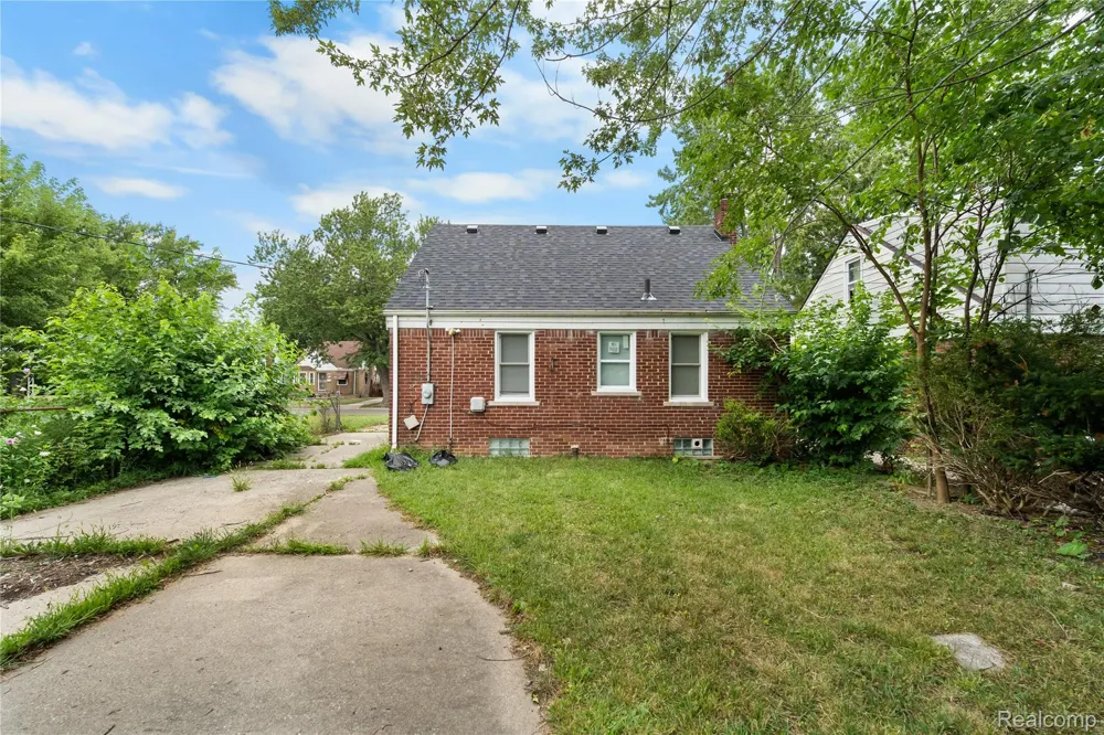 16092 Coram Street Detroit City, MI 48205