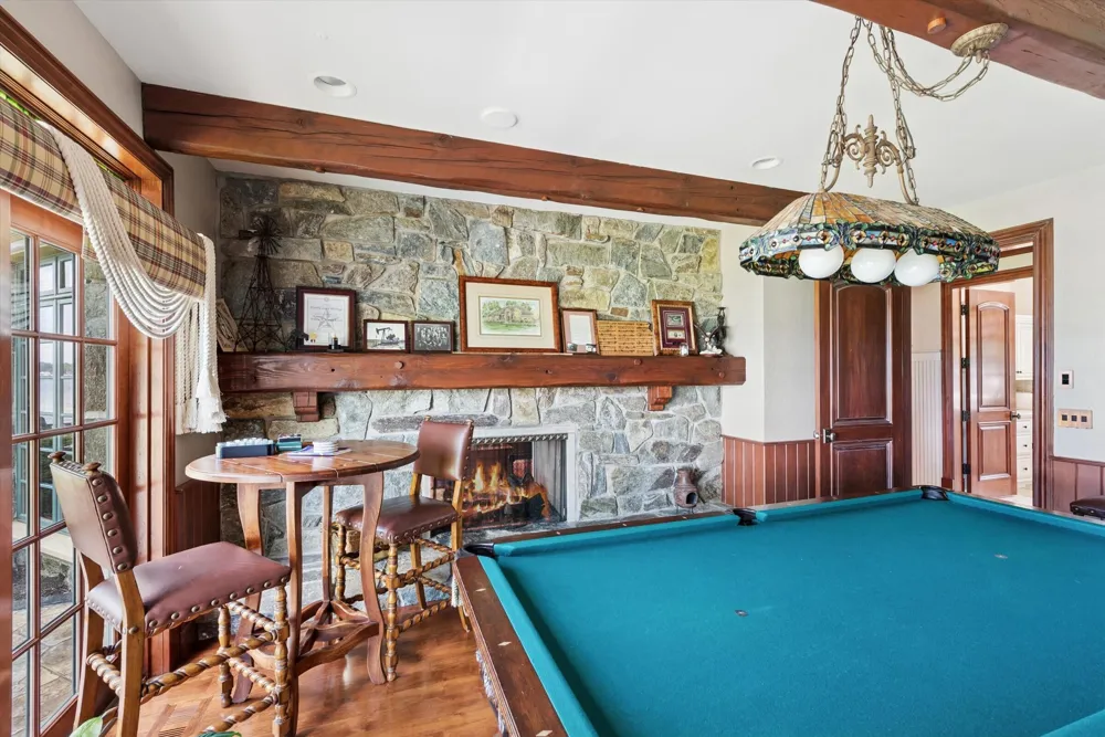 555 Maple Knoll Road Ovid Township, MI 49036
