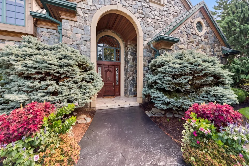 555 Maple Knoll Road Ovid Township, MI 49036