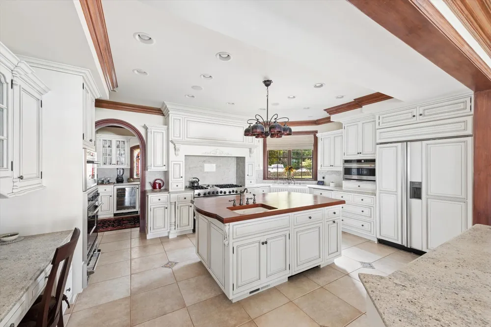 555 Maple Knoll Road Ovid Township, MI 49036
