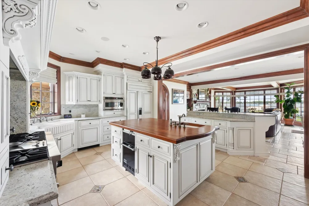 555 Maple Knoll Road Ovid Township, MI 49036
