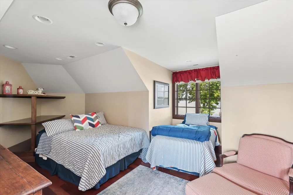 555 Maple Knoll Road Ovid Township, MI 49036