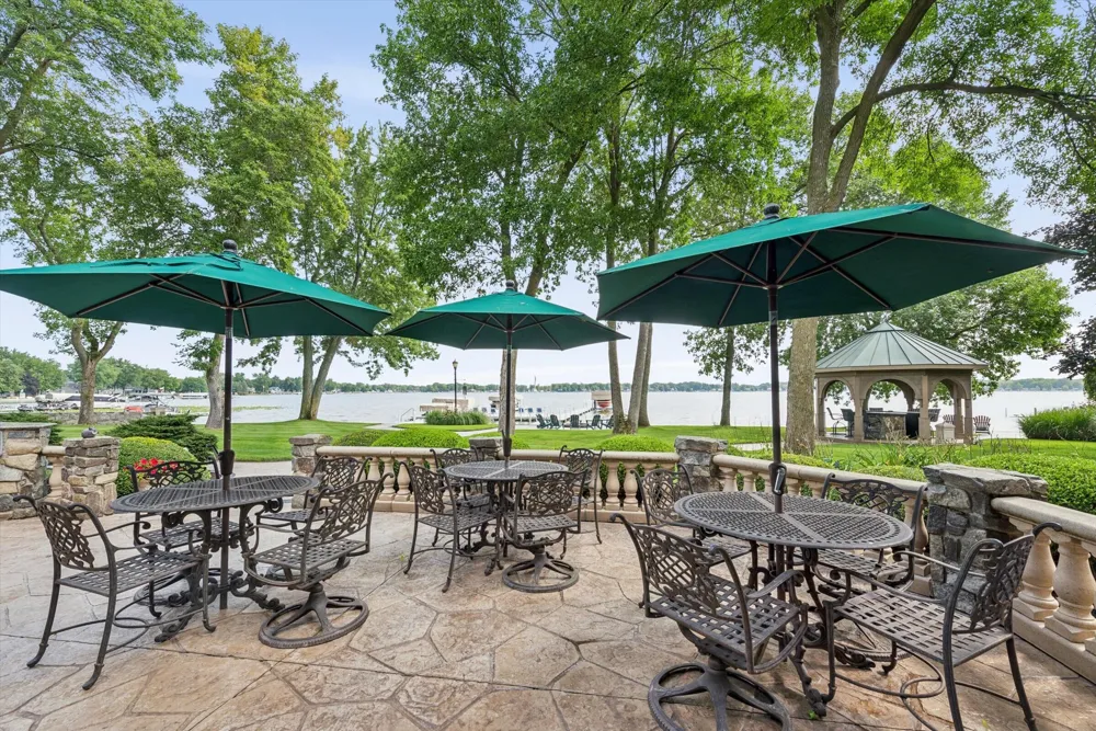 555 Maple Knoll Road Ovid Township, MI 49036