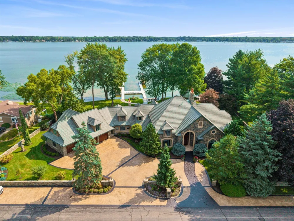 555 Maple Knoll Road Ovid Township, MI 49036