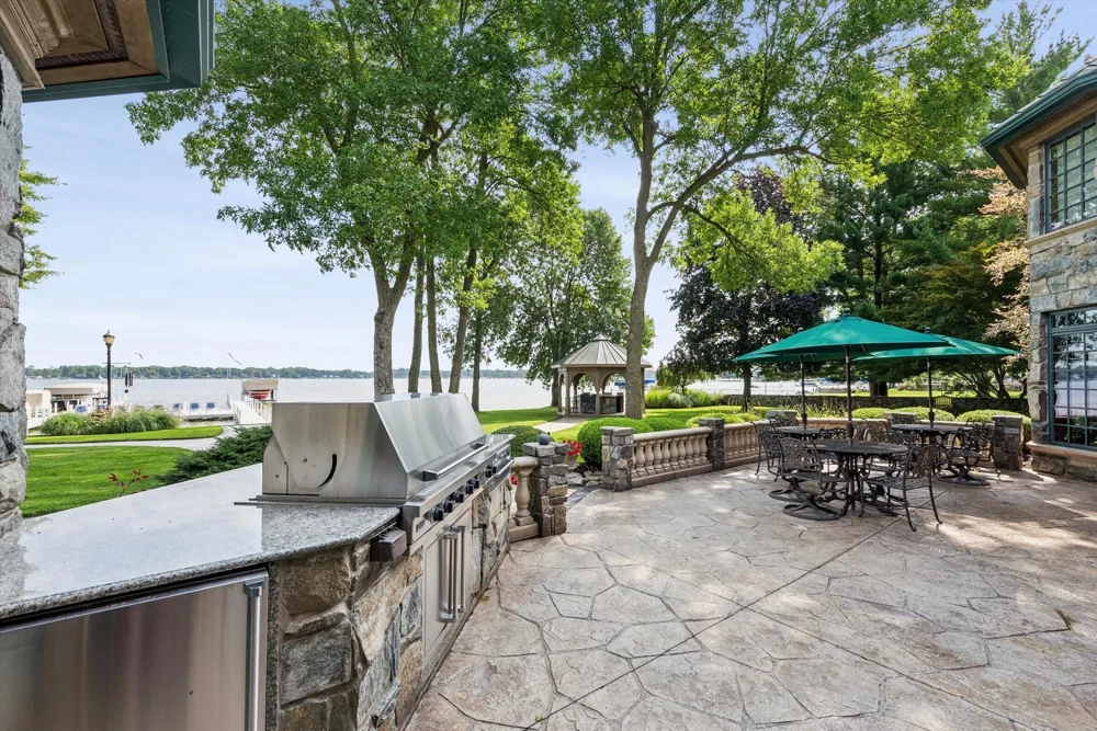 555 Maple Knoll Road Ovid Township, MI 49036