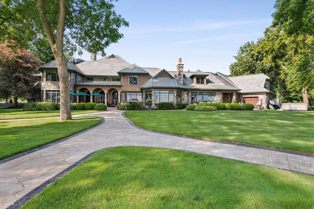 555 Maple Knoll Road Ovid Township, MI 49036
