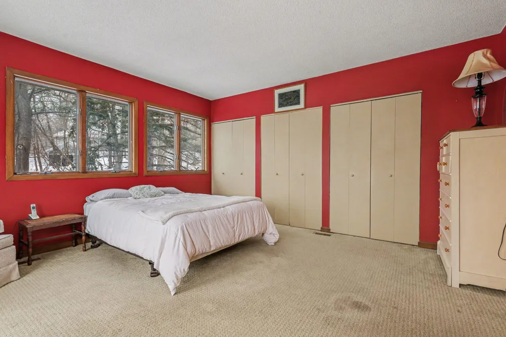 3135 Lakeshore Drive Muskegon City, MI 49441